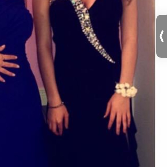 European evening gown - Picture 5 of 5